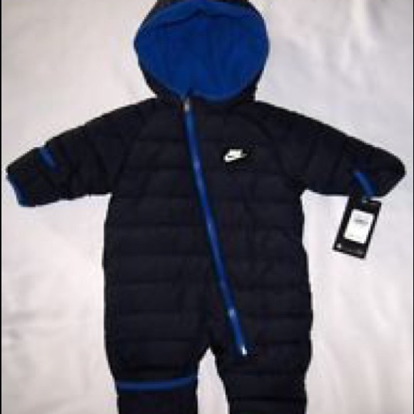 ❄️NWT Nike Baby Snowsuit 9-12 months❄️ - Picture 2 of 3